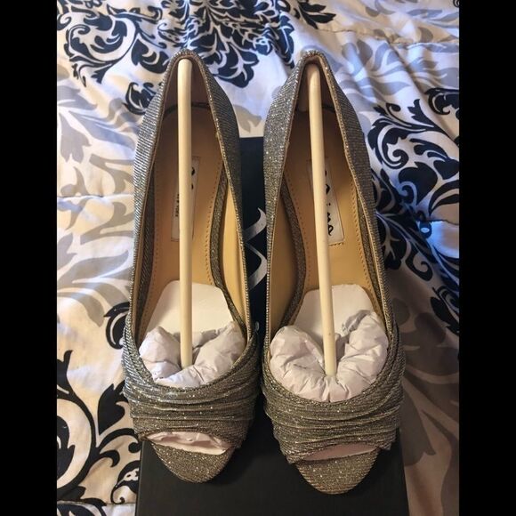 Nina size 5 1/2 - Picture 1 of 7